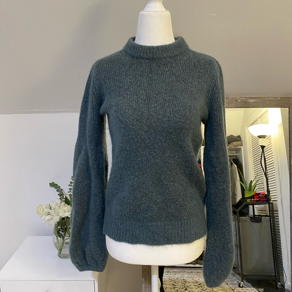 H&M Sweater